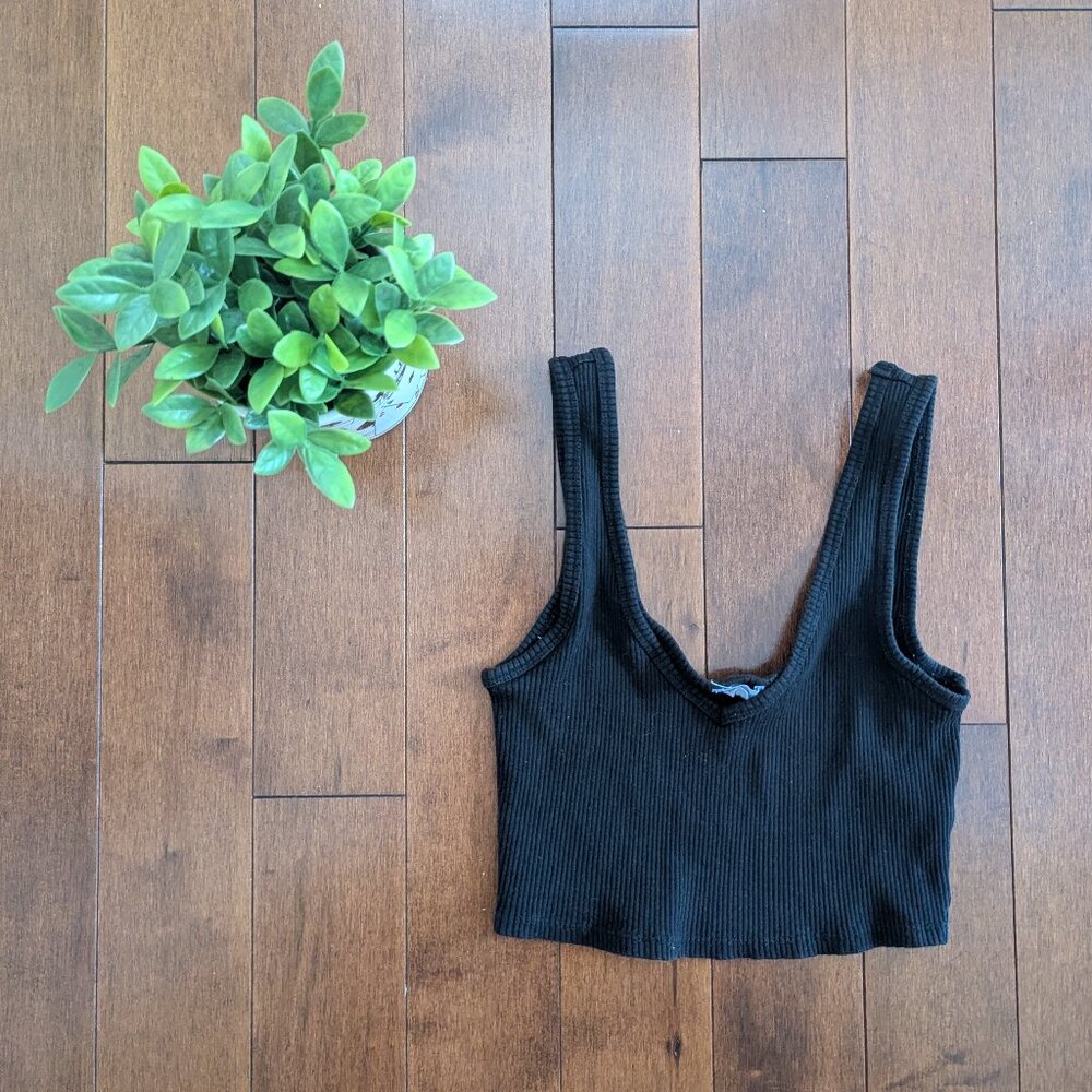 4/$25 GARAGE BLACK RIBBED TANK TOP